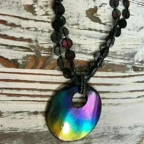 Rainbow Pendant Statement necklace - Picture 3 of 8